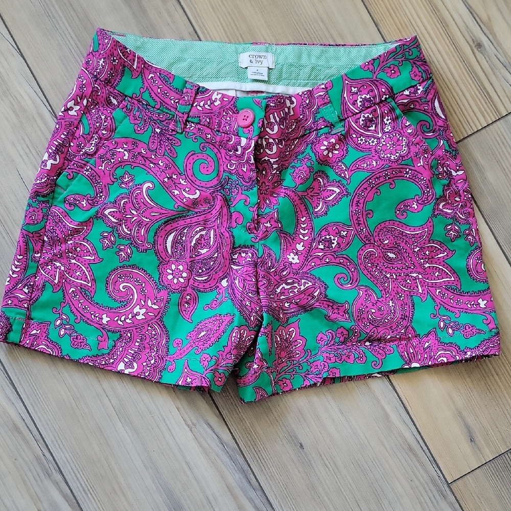 Crown & Ivy Caroline Paisley Shorts
